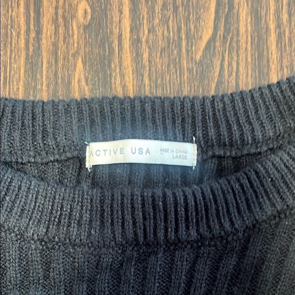 Active USA Black Striped Ribbed Sweater Women's Large - Picture 2 of 2